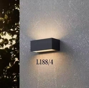 โคมไฟติดผนัง LED กลางแจ้งทันสมัย ดีไซน์ยาวแบบแถบ กันน้ำ ฐานอะลูมิเนียม แสงวอร์มไวท์ CCT สำหรับส่องประตูและผนัง - Product Image 1