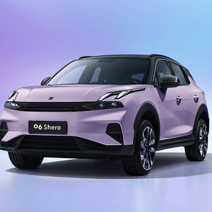 Oferta Especial y Precio Competitivo LYNK & Co 06, Vehículo de Nueva Energía, 5 Puertas, 5 Asientos, SUV Compacto, Tracción Delantera, 126 km de Autonomía - Product Image 2