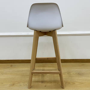 Tabourets <span class=keywords><strong>de</strong></span> <span class=keywords><strong>bar</strong></span> réglables en cuir <span class=keywords><strong>de</strong></span> style nordique moderne pour usage commercial, hôtels, cuisines, salles à manger et centres commerciaux - Product Image 1