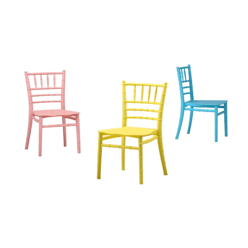 Vente en gros de chaises Tiffany colorées en plastique pour enfants, chaises empilables en polypropylène en PP bon marché