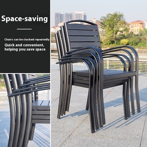 Set Artistico Moderno <span class=keywords><strong>da</strong></span> Giardino <span class=keywords><strong>in</strong></span> <span class=keywords><strong>Legno</strong></span> e Alluminio per Esterni Impermeabile Anti-Corrosione con Protezione Solare Durevole Tavolo e Sedie per 4 Persone 1 Anno - Product Image 2