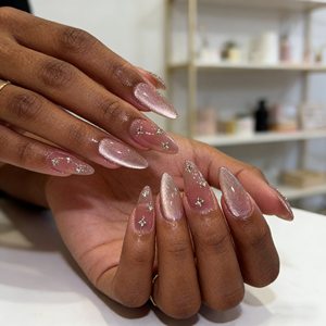 YZ-029 <span class=keywords><strong>Faux</strong></span> <span class=keywords><strong>ongles</strong></span> à presser œil de chat amande, rose nude avec strass étoile, réutilisables et scintillants pour <span class=keywords><strong>mariée</strong></span> - Product Image 1