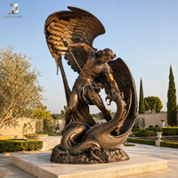 Sculpture en bronze de Saint Michel Archange, artisanat métallique, moulage à la cire perdue, statue religieuse durable pour la décoration de villas, jardins et monuments.