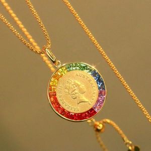 Collar Xinfly de Oro de 18K con Zafiro Natural Redondo y Colgante de Moneda de Oro - Product Image 2