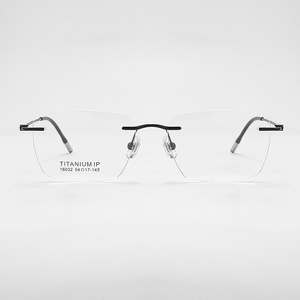 Montura de gafas cuadradas sin montura de titanio Ip 16032 unisex, ligeras, de Danyang Optical, para hombre y mujer - Product Image 2