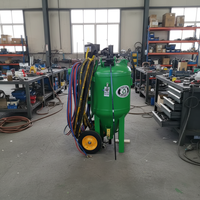 Mesin Sand Blasting Otomatis Bebas Debu DB800 Wet Sandblaster untuk Penghilangan Karat Logam dan Pembersihan Permukaan