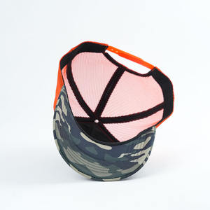 ग्रीष्मकालीन आउटडोर दो टोन डिजाइनर प्रिंटिंग फोम 5 पैनल जाल टोपी उच्च गुणवत्ता वाले पुरुषों कढ़ाई लोगो के साथ ट्रकर टोपी - Product Image 5