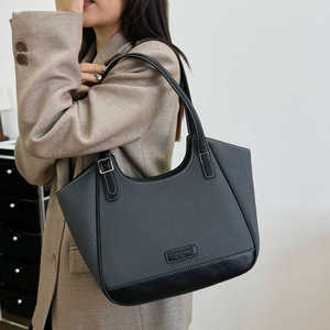 Túi tote công suất lớn mới là duy nhất, linh hoạt và phong cách. Nó là một vai đơn hợp thời trang làm bằng da PU cho phụ nữ <span class=keywords><strong>COM</strong></span> - Product Image 3