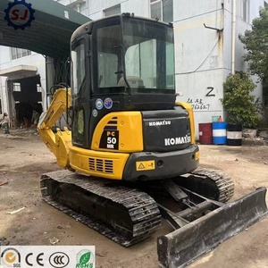 Mini-excavatrice Komatsu PC50MR d'occasion, 5 tonnes, petite, avec pompe hydraulique haute performance, rotation zéro, à vendre - Product Image 1