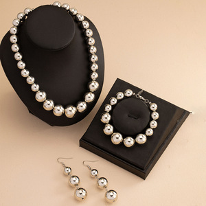 Tendance rétro luxe mode tempérament collier bracelet boucles d'oreilles dames ensemble - Product Image 2