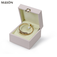 Boîte de présentation à bijoux rose de luxe en cuir PU boîte d'emballage pour boucle d'oreille, bague, bracelet boîte à bijoux avec logo personnalisé pour collier et bracelet