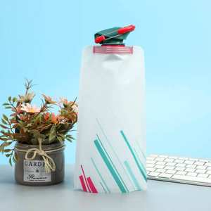 आउटडोर पोर्टेबल डिस्पोजेबल 700 एमएल IPX-5 वाटरप्रूफ फोल्डेबल सॉफ्ट पे सामग्री पानी की बोतल - Product Image 3