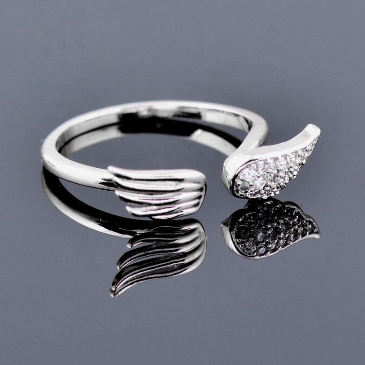 Anello etnico in opale e argento - Un anello regolabile fatto a mano
