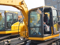 Excavator Mini SE75 Serbaguna untuk Proyek Rekayasa Kota, Lanskap, Utilitas, Ruang Sempit, dan Pemindahan Tanah Umum