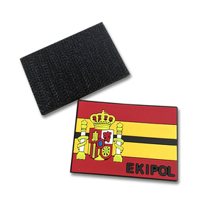 Пользовательский 3D Флаг Логотип Спортивная форма рука мягкие этикетки резиновые ПВХ Патчи с крючком и петлей - Product Image 4