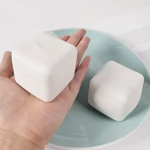 Simulación Cubo de cuajada de frijol Estilo TPR Juguete Antiestrés Descompresión Juguete Aliviar el estrés Juguete Squishy Ball