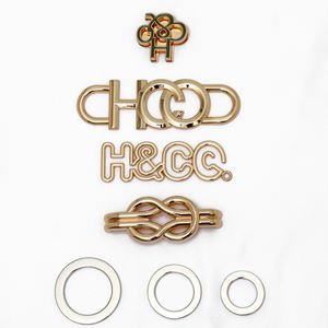 Etiquetas de Metal em Liga de Zinco Personalizadas por Atacado com Logotipo Gravado para Acessórios de Bolsas - Product Image 4