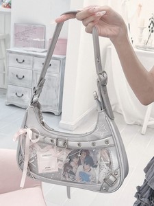 Sac à dos Ita en cuir PU personnalisé avec badge unique en forme <span class=keywords><strong>de</strong></span> feuille, style Kawaii Anime Cartoon, pour les fans d'anime, les conventions et l'usage quotidien - Product Image 2
