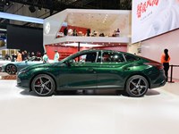 MG7 berline intermédiaire à essence 2.0T, modèle 2025, dernière version, en stock, véhicule à conduite à gauche, à vendre