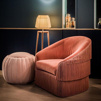 Canapé modulaire de luxe italien de haute qualité, design moderne, pour salon de villa ou appartement, en velours avec pompons et garnissage en éponge