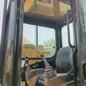 Mini-excavatrice Caterpillar 305SR d'occasion à vendre – Modèles Cat303.5, 305.5, 306E, 308E en stock à prix abordable - Product Image 5