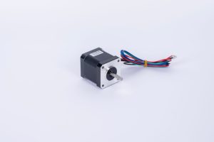 Moteur Nema17 42mm 57mm 60mm 86mm 2.55V 1.7A 520mN.m 6 fils 42D29C404 42D29C404 - Product Image 5