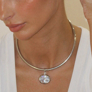 Collar <span class=keywords><strong>Gargantilla</strong></span> de Acero Inoxidable, Collar con Colgante Ovalado Chapado <span class=keywords><strong>en</strong></span> <span class=keywords><strong>Oro</strong></span> de Lujo, <span class=keywords><strong>Gargantilla</strong></span> con Circonitas Brillantes para Mujer - Product Image 2