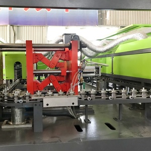 Machine <span class=keywords><strong>de</strong></span> moulage par soufflage étirable faisant des bouteilles d'eau en plastique Machines <span class=keywords><strong>de</strong></span> moulage par soufflage étirable automatique à <span class=keywords><strong>4</strong></span> cavités - Product Image 2