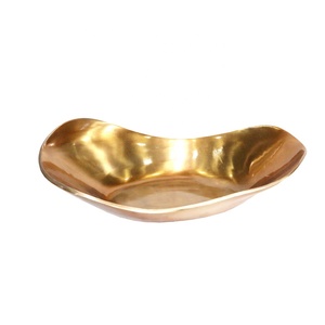 Plateau et plateau en aluminium de style moderne en forme de bateau pour servir les aliments à la maison et à l'hôtel Plateau de service décoratif en métal durable - Product Image 2