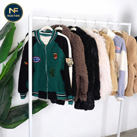 Mantel Wanita Bekas Berkualitas Tinggi, Bersih, Tebal, Berbulu, Bahan Campuran Musim Gugur/Dingin, Semua Ukuran, 100kg, Ekspor Grosir