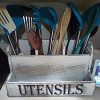 Porte-ustensiles de cuisine extra large à 2 niveaux, organisateur d'ustensiles en bois à 4 compartiments pour comptoir de cuisine, décoration de style farmhouse