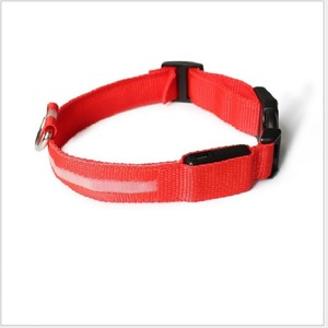 Collar LED de nailon para perro al por mayor, luz intermitente luminosa recargable por USB en la oscuridad, estilo clásico, estampado duradero para mascotas, gatos y perros - Product Image 2