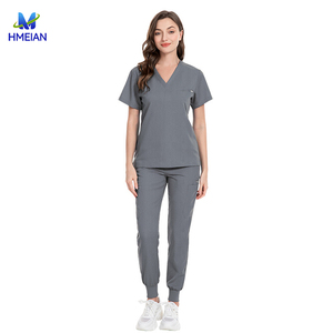 Set di Uniformi Mediche Traspiranti Moderne con Scollo a V e Maniche Corte per Donne, Ideali per Reparti di Maternità - Product Image 4