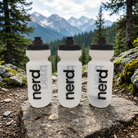 Bouteille d'eau de cyclisme personnalisée sans BPA de 650 ml, logo, anti-fuite, réutilisable, écologique, portable, bouteille à presser pour une utilisation en extérieur