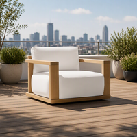 Resort-Stil Teakholz-Sessel Wetterbeständiger Tiefsitz-Loungesessel mit Weißem Plüschkissen für Poolbereich, Balkon und Gartendekoration