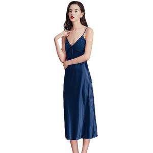 Chemise de nuit d'été à bretelles spaghetti pour femmes de <span class=keywords><strong>grande</strong></span> <span class=keywords><strong>taille</strong></span> Chemise de nuit longue couleur marine en <span class=keywords><strong>soie</strong></span> glacée Robe camisole sexy de style long pour la maison - Product Image 1