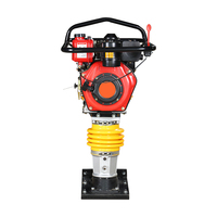 Compacteur à piston thermique pour le remblaiement de fossés et le compactage de sols argileux