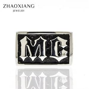 Nouvelle Collection : Bagues Unisexe en Acier Inoxydable avec Signet, Émail et Motif 3D – Bijoux Tendance pour Membres de Club à Prix Abordable - Product Image 3