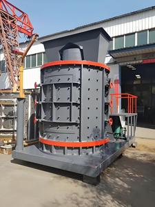 Concasseur à impact à axe vertical PCL1000 à fonctionnement stable et faible taux de défaillance, avec moteur AC et PLC, pour l'utilisation des ressources de charbon et la production de sable - Product Image 3