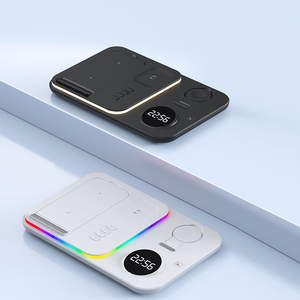 Vente en gros de chargeur sans fil 3-en-1 lumière LED RVB réveil numérique pliable <span class=keywords><strong>iPhone</strong></span> 15 chargeur magnétique livraison directe disponible - Product Image 5