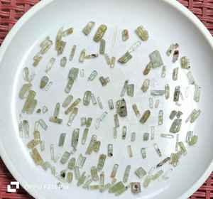 Cristal de Aguamarina Natural Pulido de Alta Calidad, Gema Suelta para Diseño de Joyería Personalizada, Meditación, Sanación Energética - Product Image 3