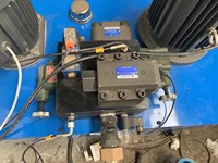 Presse à chaud pour panneaux de particules stratifiés 4x8 pour contreplaqué