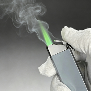 Mini <span class=keywords><strong>Cigarette</strong></span> Électronique Portable <span class=keywords><strong>Jetable</strong></span> Écologique en Alliage de Zinc avec Batterie au Lithium Rechargeable Design Compact MRVI - Product Image 1