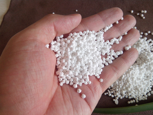 Déshumidificateur 94-97% Flocons/Pellets de chlorure de calcium 74-77% pour la fonte de la neige Certifié ISO9001 Sac de 25kg - Product Image 6