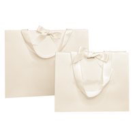 Sacs cadeaux en papier personnalisés de luxe avec logo personnalisé, petits sacs cadeaux blancs avec poignées en ruban pour bijoux