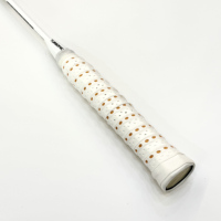 Raquette de badminton de qualité professionnelle carbone de haute qualité avec des options de dureté PU à pleine adhérence 22-24L BS contrôle de balle de tension