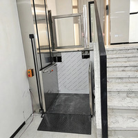 Maßgefertigte, wetterfeste, barrierefreie Personenaufzugsanlage für den Außenbereich, Rollstuhllift.