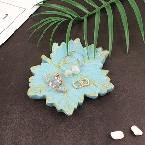 Leaf Shape Jewelry Tray Plastic Resin Storage Organizer For Necklace Earrings Bracelet Display Decorative <b>Gift</b> Item - Product Image 4