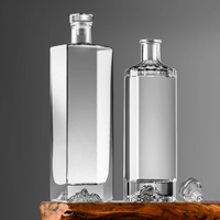 Bouteille carrée unique de 250ml 375ml 500ml 1000ml Tequila Rhum Liqueur Brandy Whisky Vodka avec bouchon en verre