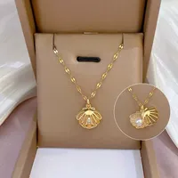 Produits prêts à être expédiés, collier en acier inoxydable plaqué or 18 carats, entièrement serti de micro-diamants en zircone, coquille creuse, perle, pour femmes